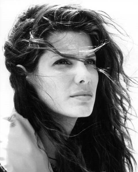 Sandra Bullock gyönyörű, fiatal portré a szélfútta haj 8x10 hüvelyk fotó
