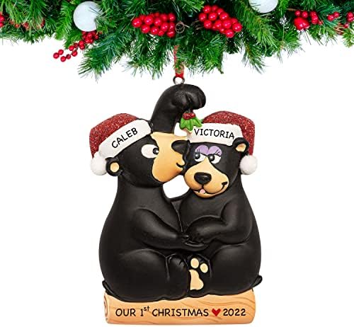 UniqXmas Személyre szabott Az Első karácsonyunk Együtt Dísz 2023 | Szabott Csók a Fagyöngy Alatt, Romantikus Fekete