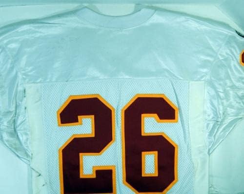1995-ben a Kansas City Chiefs 26 Játék Kiadott Fehér Jersey 44 DP17046 - Aláíratlan NFL Játék Használt Mezek